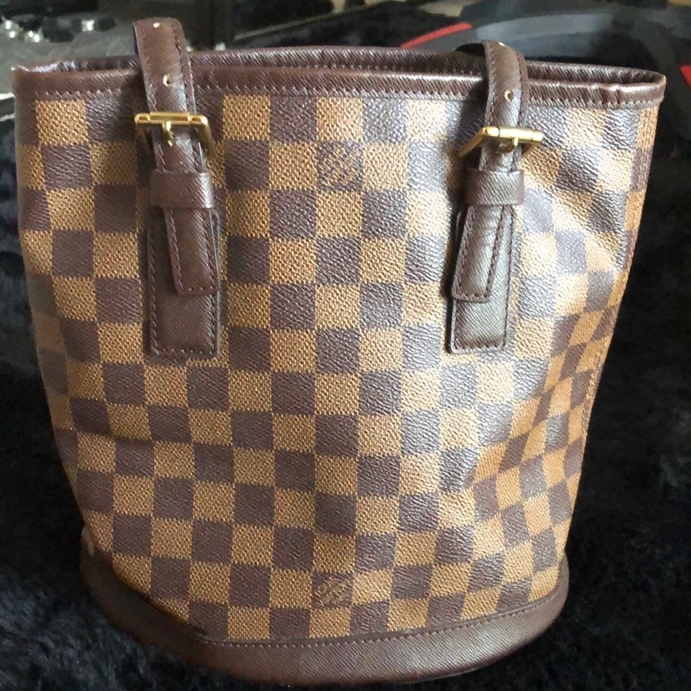 Louis Vuitton Damier Ebene Bucket PM Bag